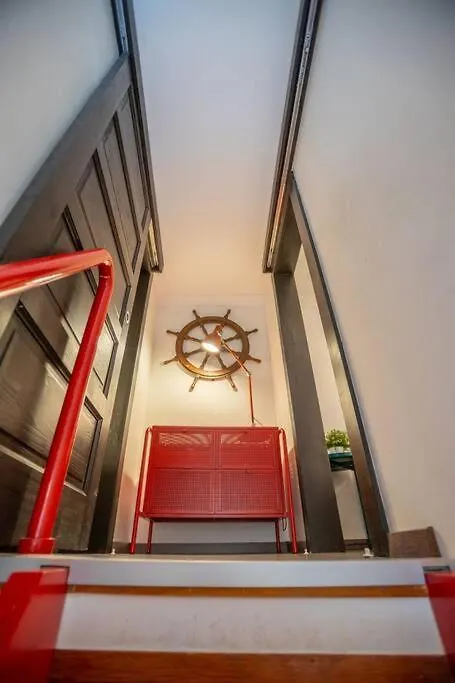 Hot Tube Apartment In The Heart Of Budapest, Kazinczy Street 0*, Budapest
