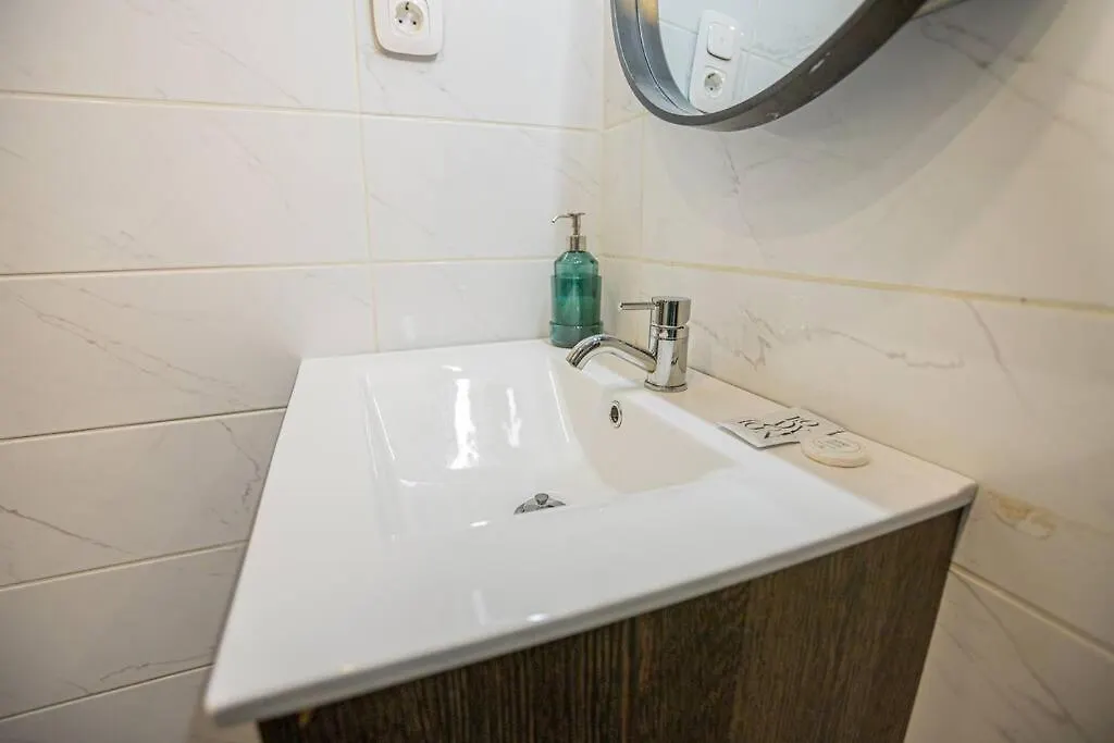 Hot Tube Apartment In The Heart Of Budapest, Kazinczy Street 0*, Budapest Hungary