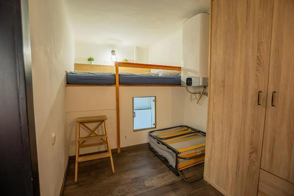 Hot Tube Apartment In The Heart Of Budapest, Kazinczy Street 0*, Budapest Hungary